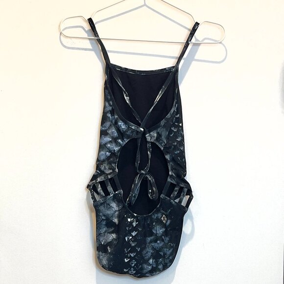 Gavin One Piece Swimsuit - Picture 2 of 3